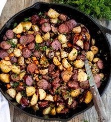 Bratwurst & Potato Skillet