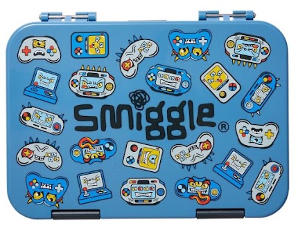 Smiggle Bento Lunchbox - LB15 Light Blue Game Console (RSP $49.95-52.95) GB Price $29.97