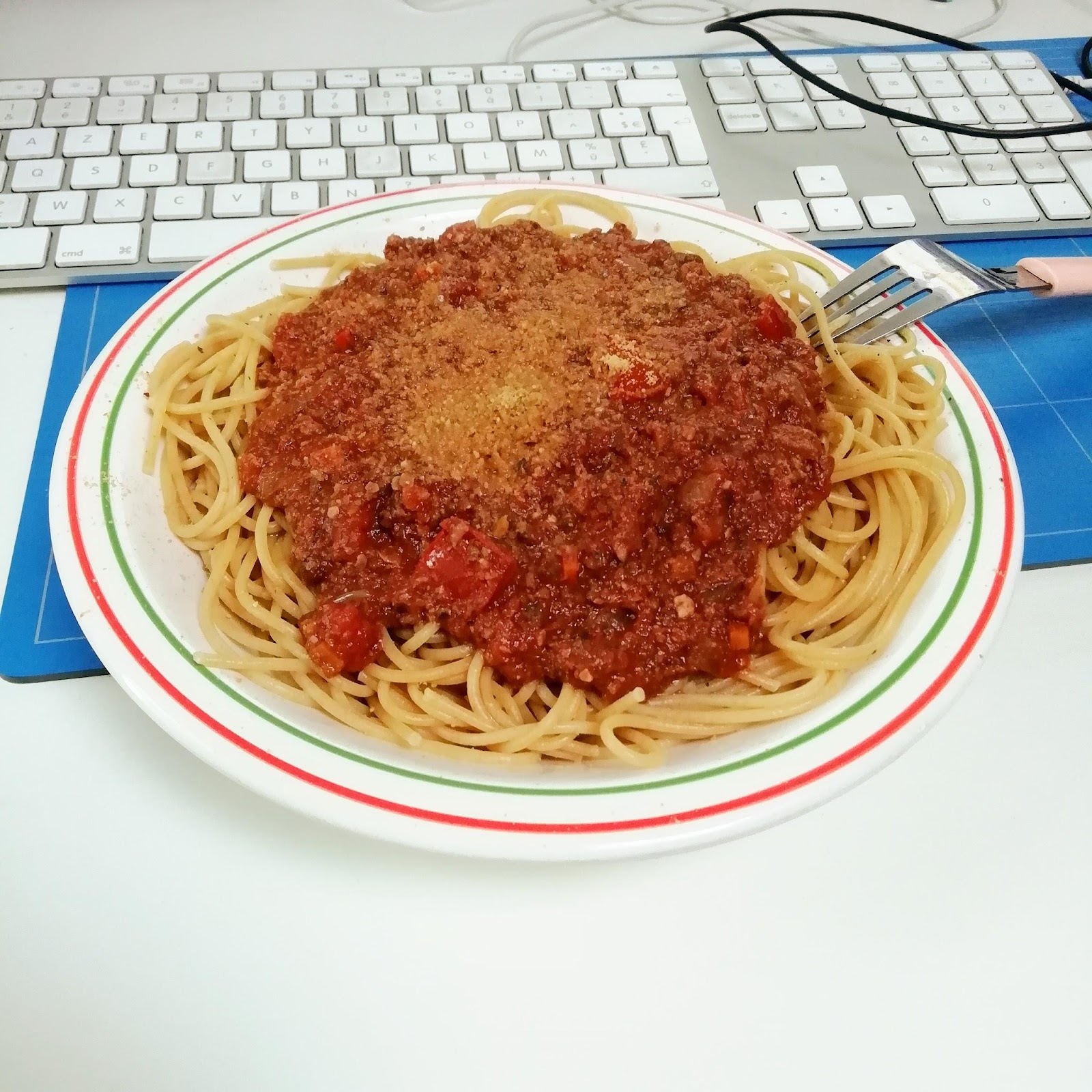 verse spaghetti bolognaise met homemade parmezaan