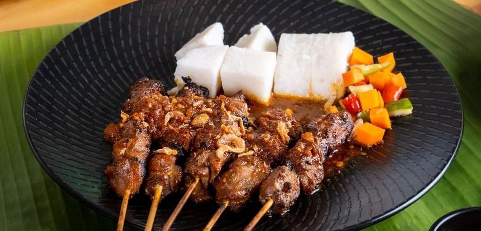 Enjoy Mie - Sate Ayam Lontong