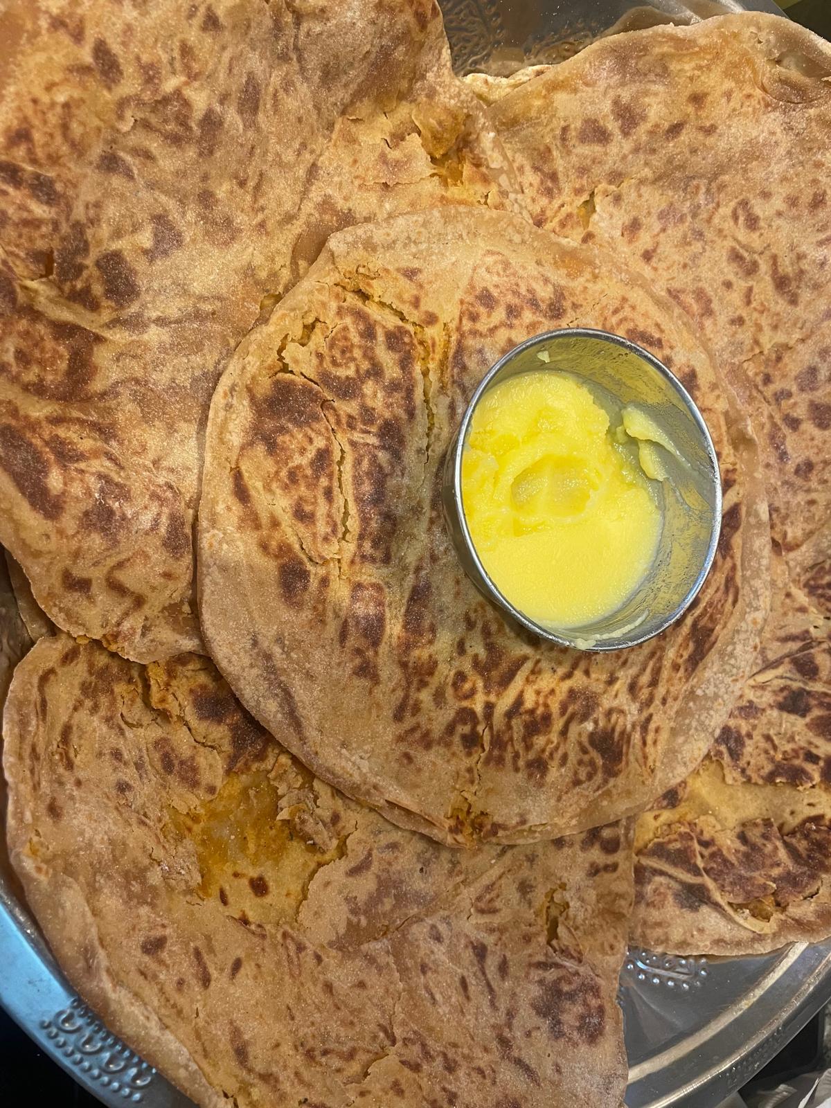 Puran Poli 1 pc with Desi ghee- 5 CHF
Chana Daal and Jaggery based stuffing based thin paratha
