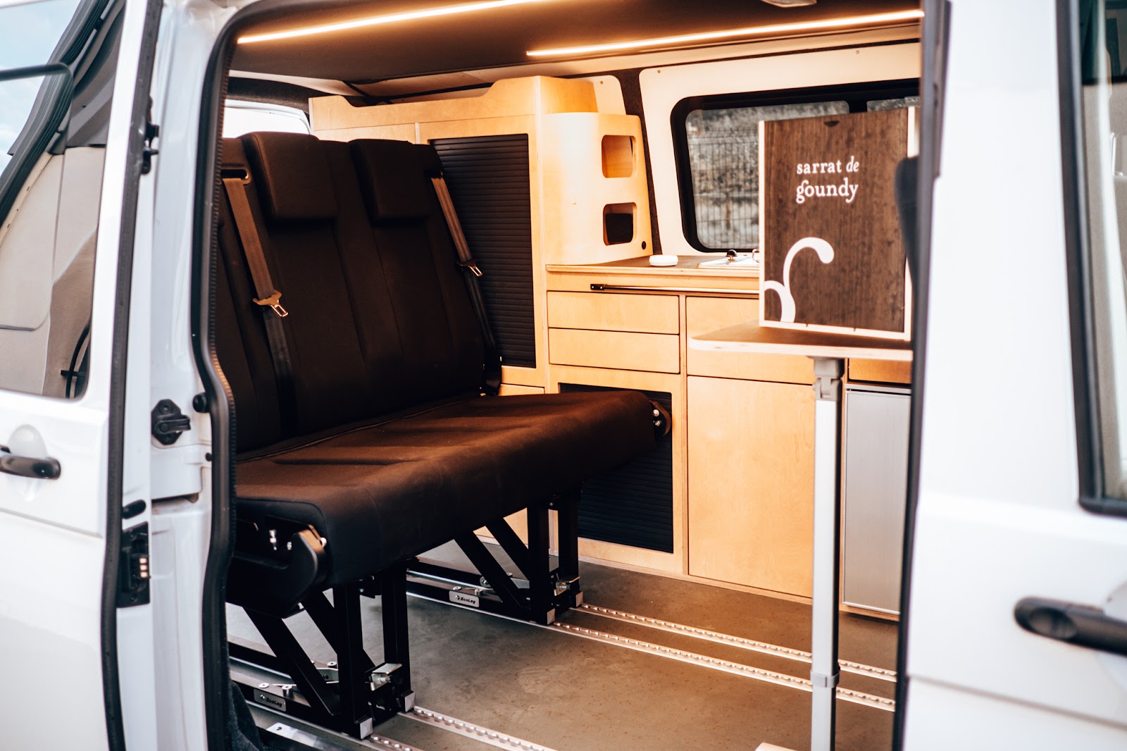 Pack mobilier latéral gauche + banquette homologuée route Schnierle 120 cm