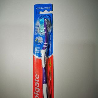 Colgate Toothbrush  Extra Clean (Medium)