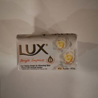 Lux White Impress 85gm