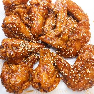 6pcs - Yangnyeon Chicken (Sweet & Spicy) *Mix of Wings & Drumlets*