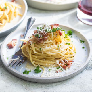 Spaghetti  carbonara pasta