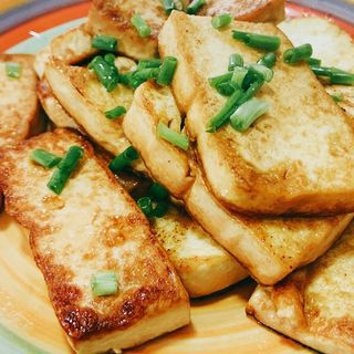 煎豆腐-Deep Fried TouFu Coated With Eggs