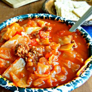 Stuffed Cabbage Soup (Halupki) 