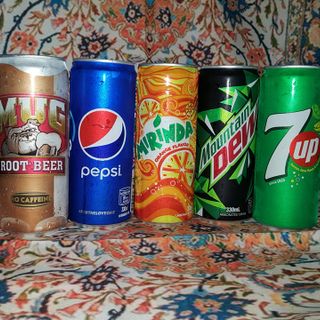 Softdrinks in cans